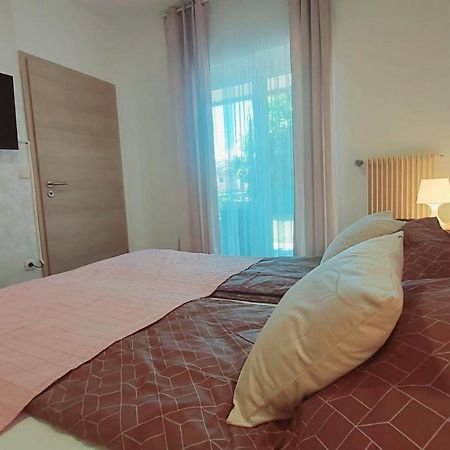 Apartments Lidija อูมัค ภายนอก รูปภาพ