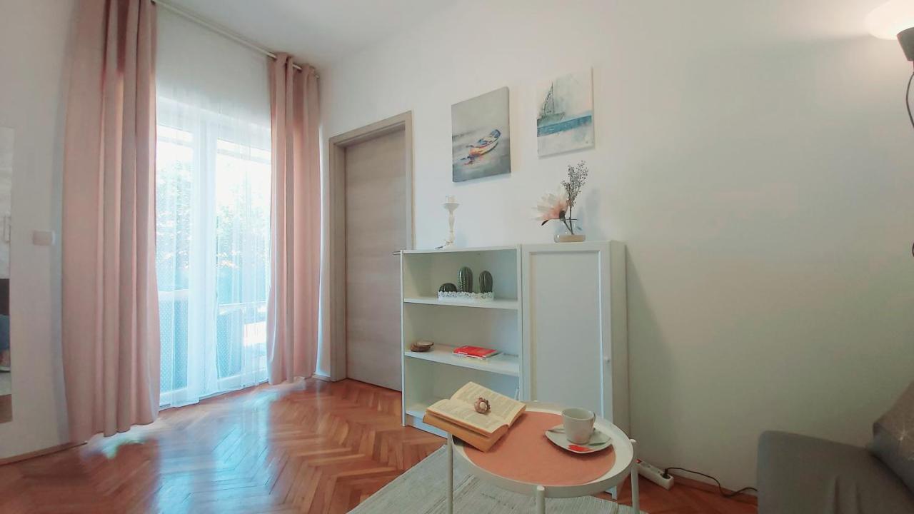 Apartments Lidija อูมัค ภายนอก รูปภาพ