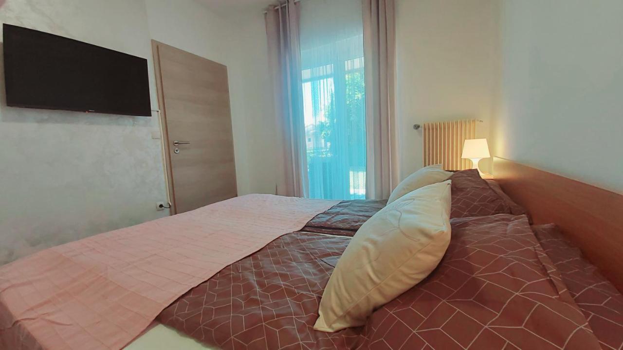 Apartments Lidija อูมัค ภายนอก รูปภาพ